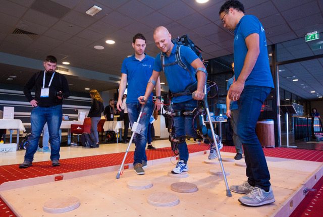 RoboCafé Online by RoboValley Wearable Robotics RoboCafé Online by RoboValley