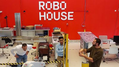 Bottle picker_draaidag_05_Geraldo Solisa Bottle picker_draaidag_05_Geraldo Solisa