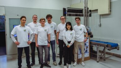 Team 1 - The Automated Fat Block Unpacking Robot Team 1 - The Automated Fat Block Unpacking Robot