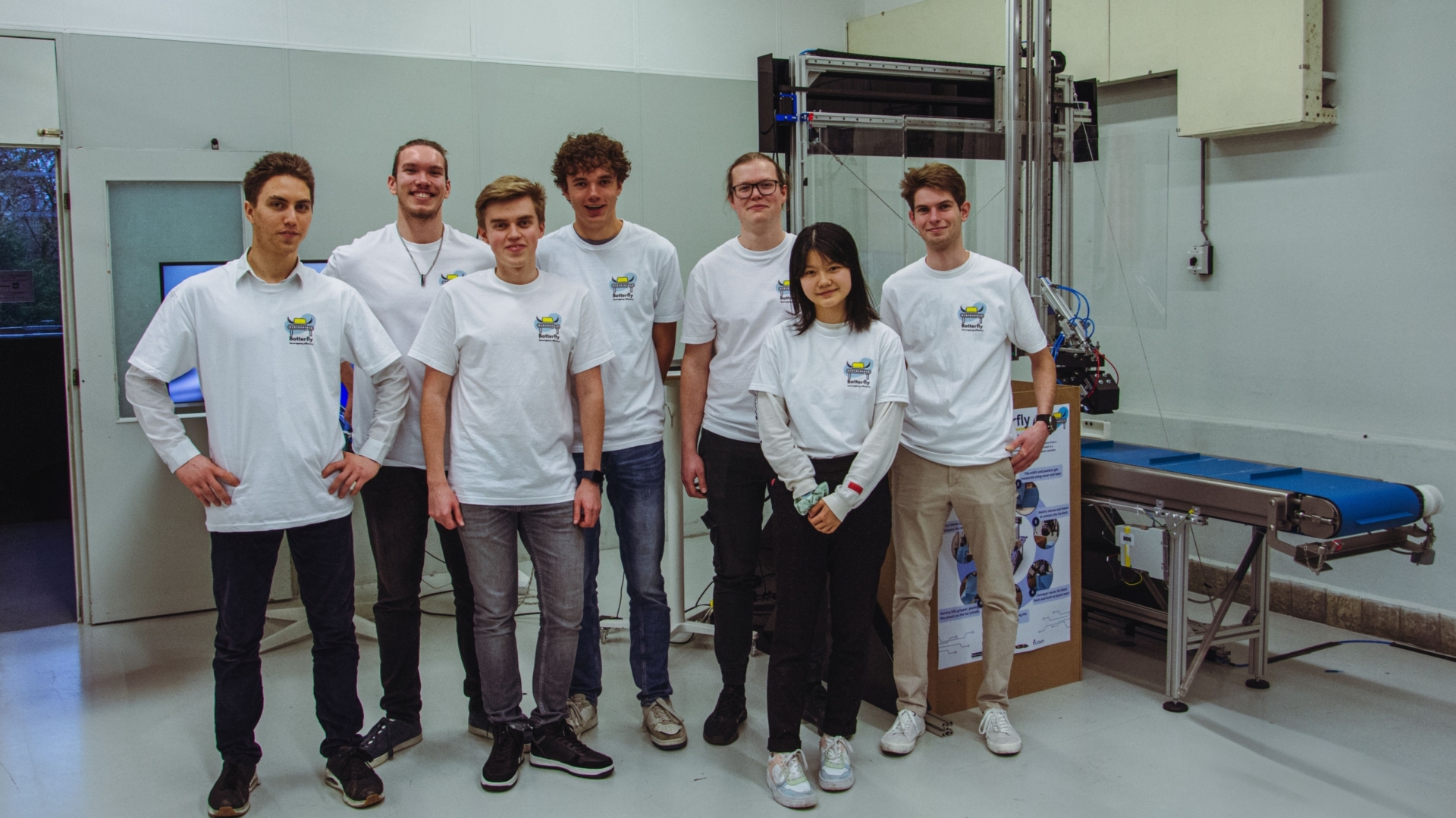 Team 1 - The Automated Fat Block Unpacking Robot Team 1 - The Automated Fat Block Unpacking Robot